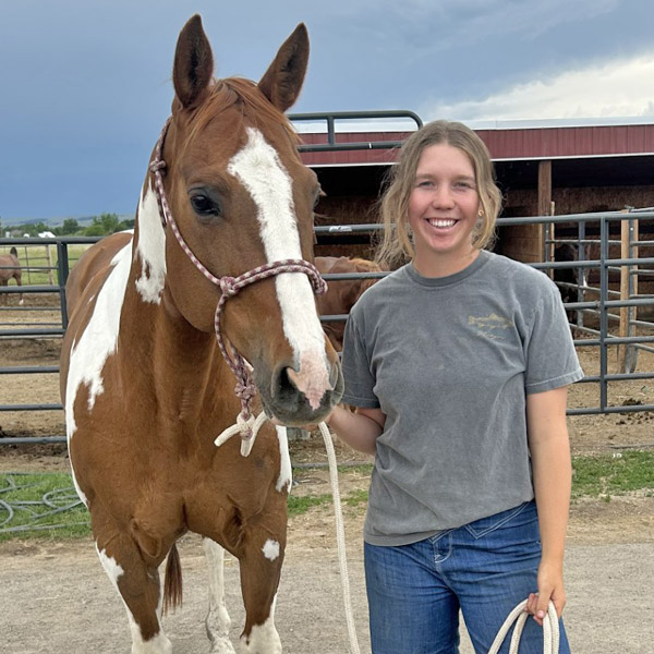 Emily Rasmussen Cedar Ridge Equine Assistant